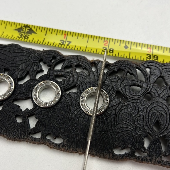 Black Leather Laser Cut-out Belt with Hammered Silver Buckle - Picture 9 of 10